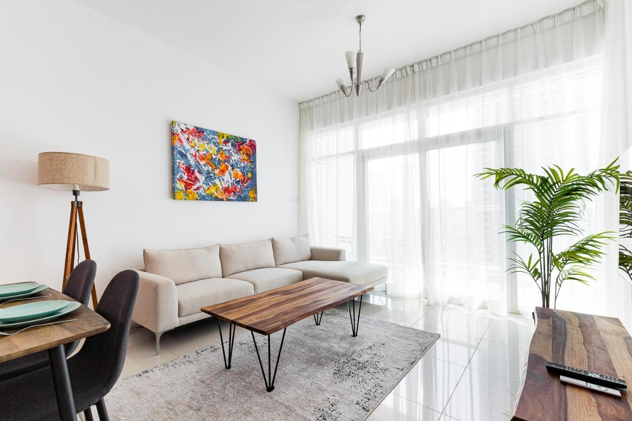 Lovely Unit With Marina View Vila Dubai Exterior foto