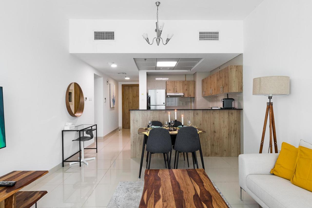 Lovely Unit With Marina View Vila Dubai Exterior foto