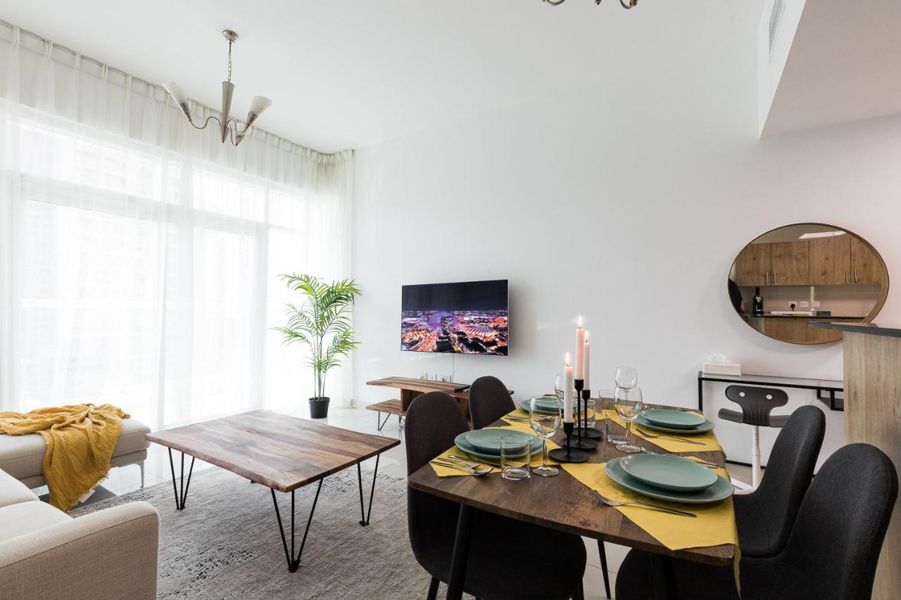 Lovely Unit With Marina View Vila Dubai Exterior foto