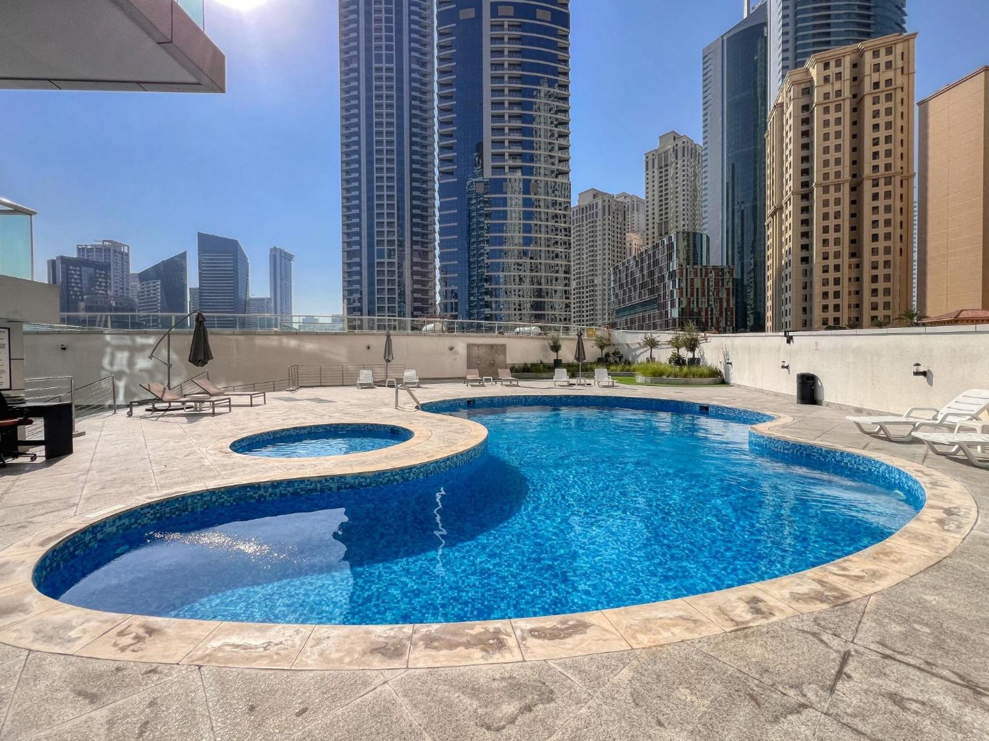 Lovely Unit With Marina View Vila Dubai Exterior foto